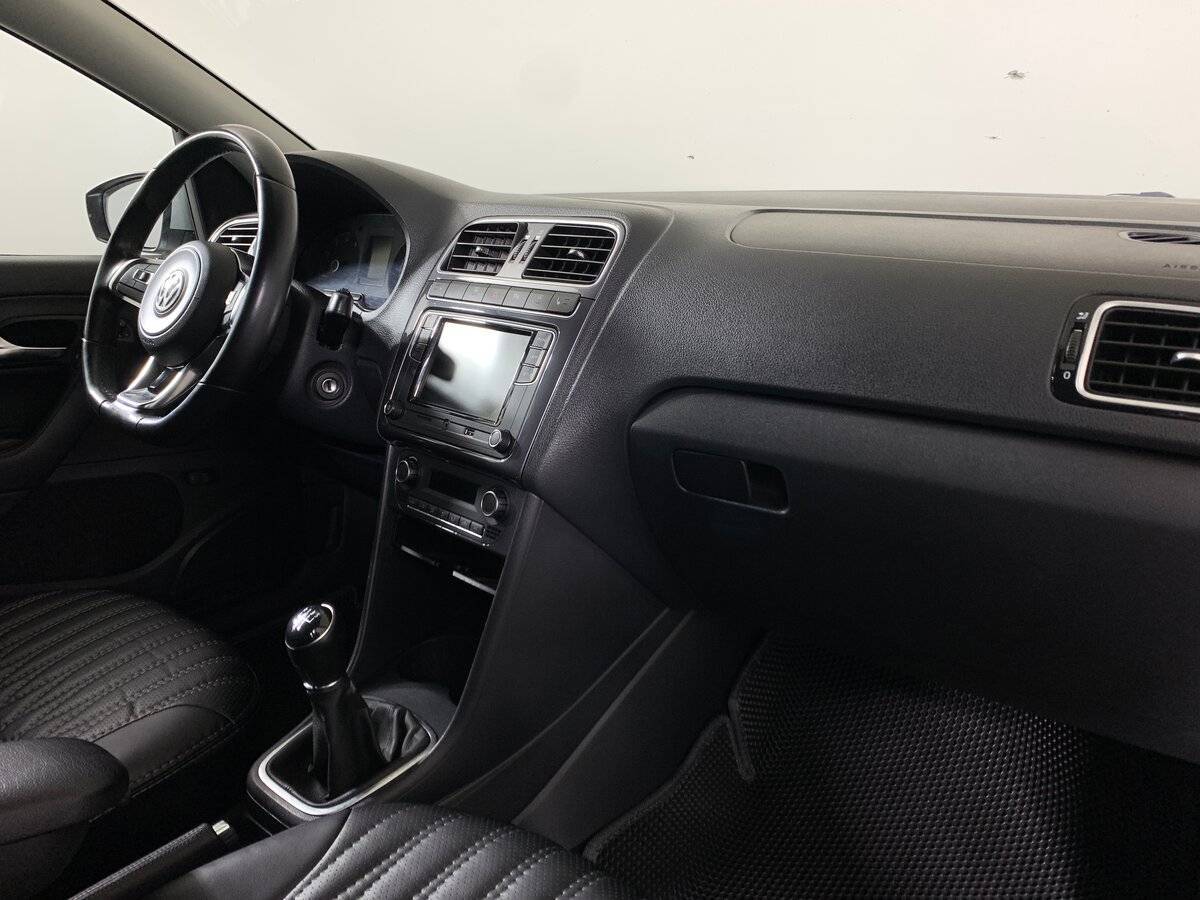 Б/У Фольксваген Поло 2019 года. Фото: #12