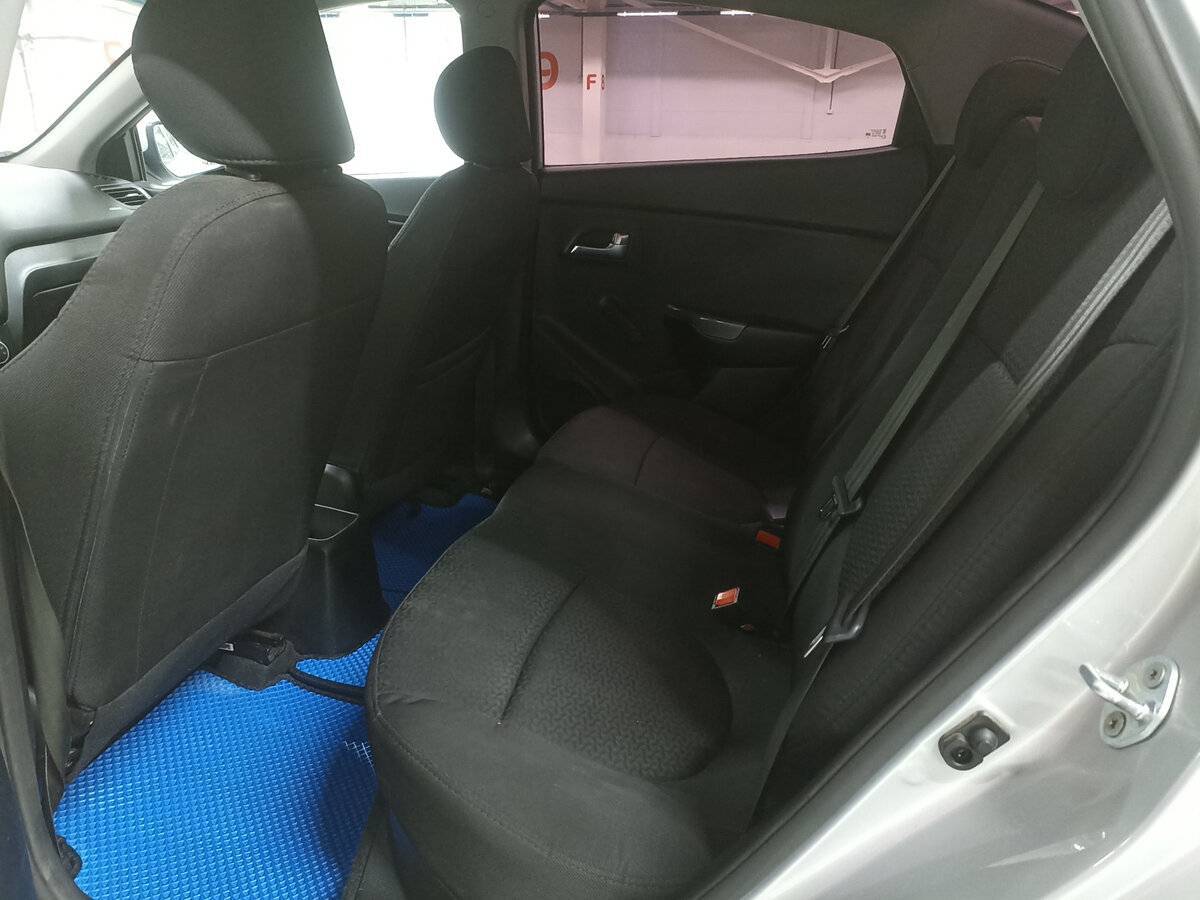 Б/У Киа Рио 2015 года. Фото: #11