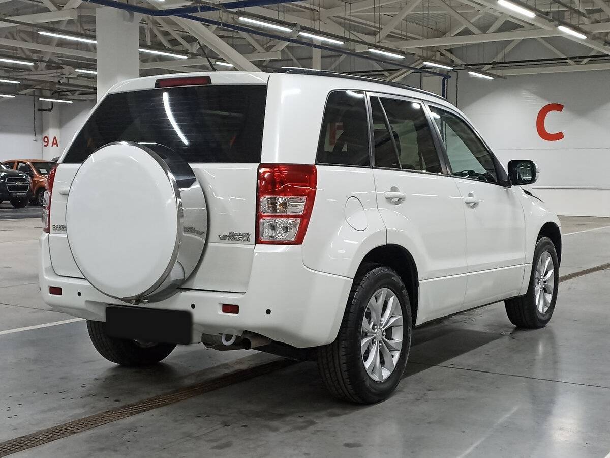 Б/У Сузуки Гранд Витара 2013 года. Фото: #4