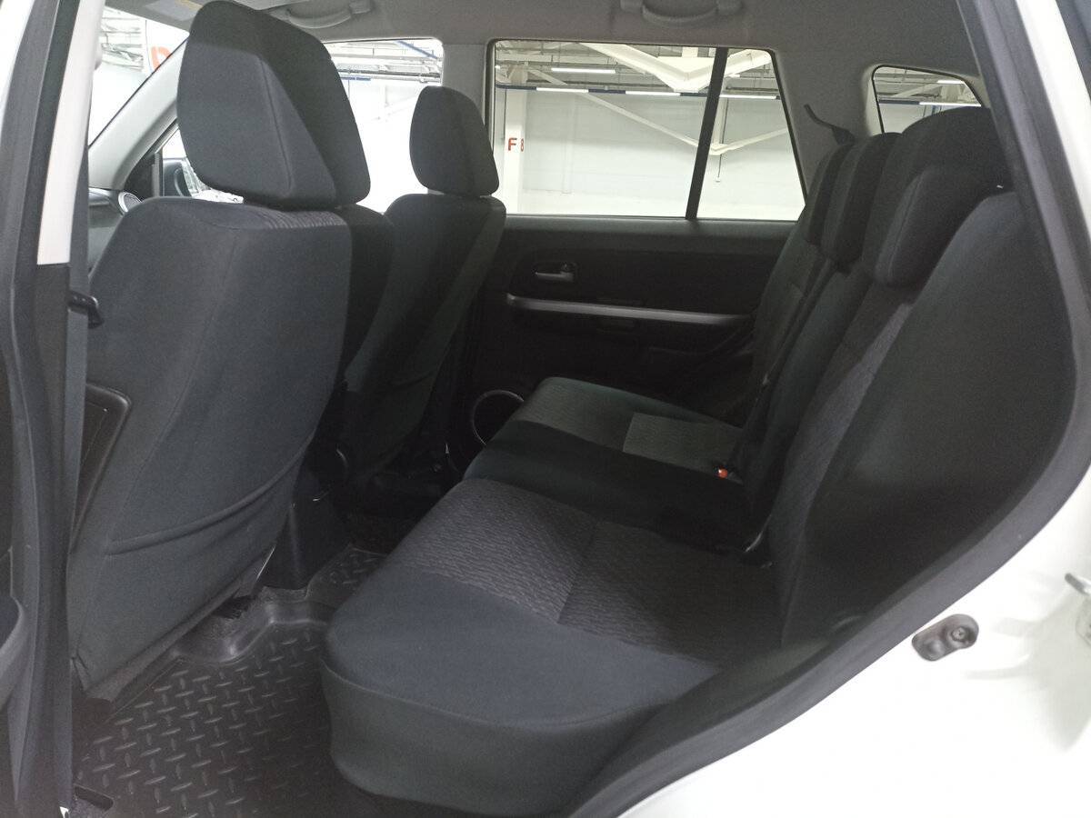 Б/У Сузуки Гранд Витара 2013 года. Фото: #11