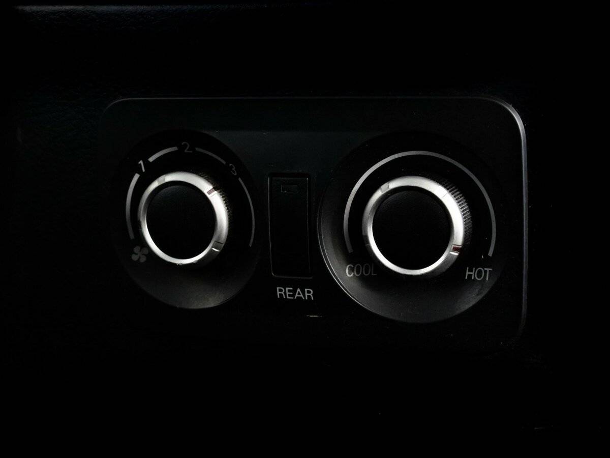 Mitsubishi Pajero 2012 года с пробегом. Фото: #12