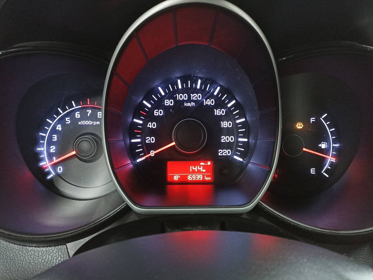 Б/У Киа Рио 2016 года. Фото: #12