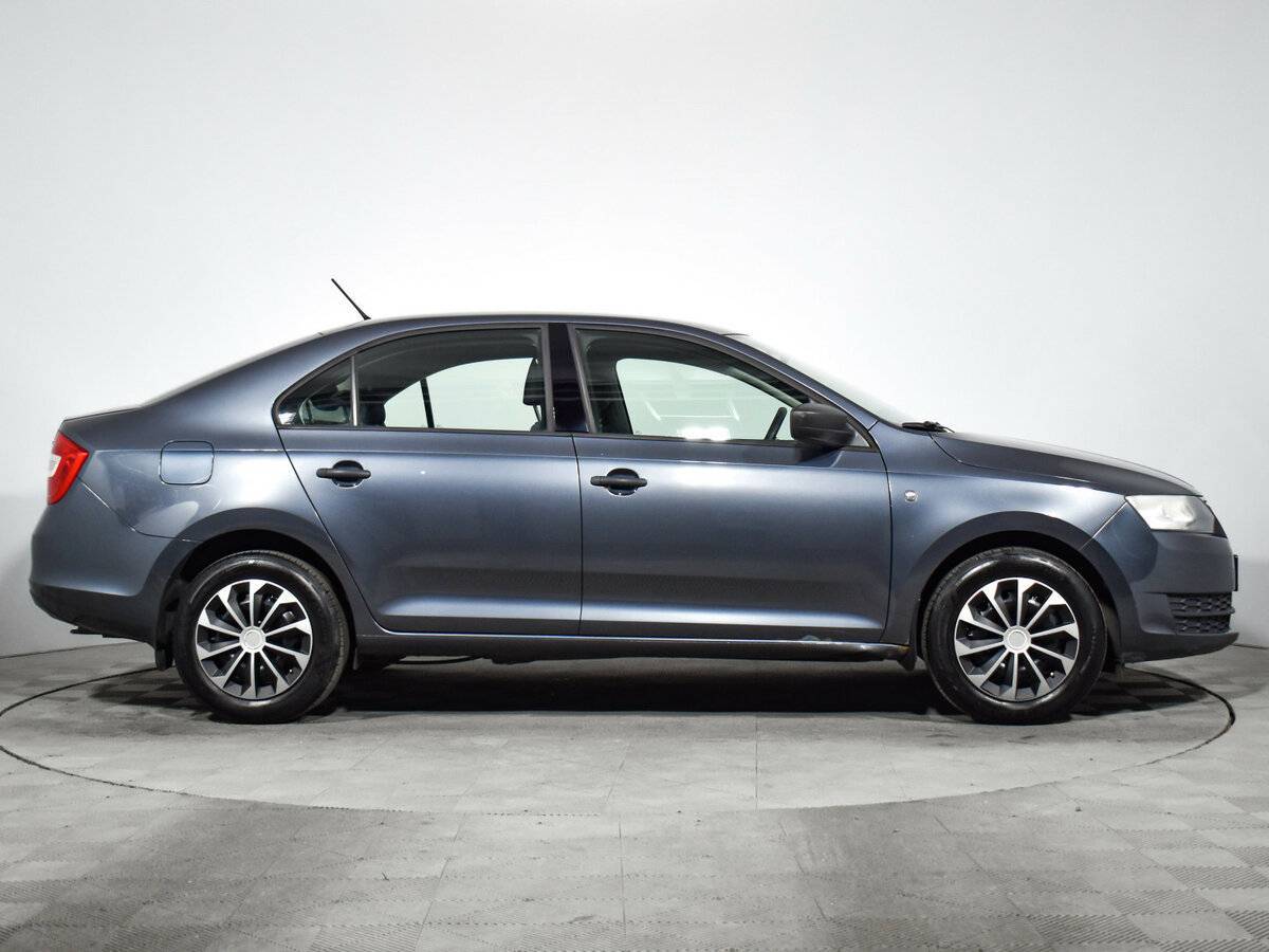 Б/У Шкода Рапид 2014 года. Фото: #3