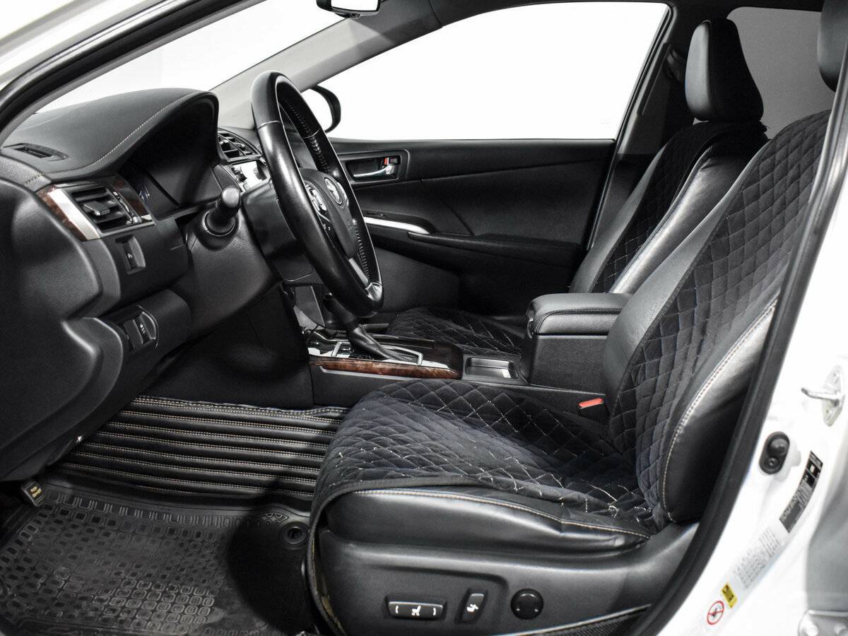 Toyota Camry 2018 года с пробегом. Фото: #10