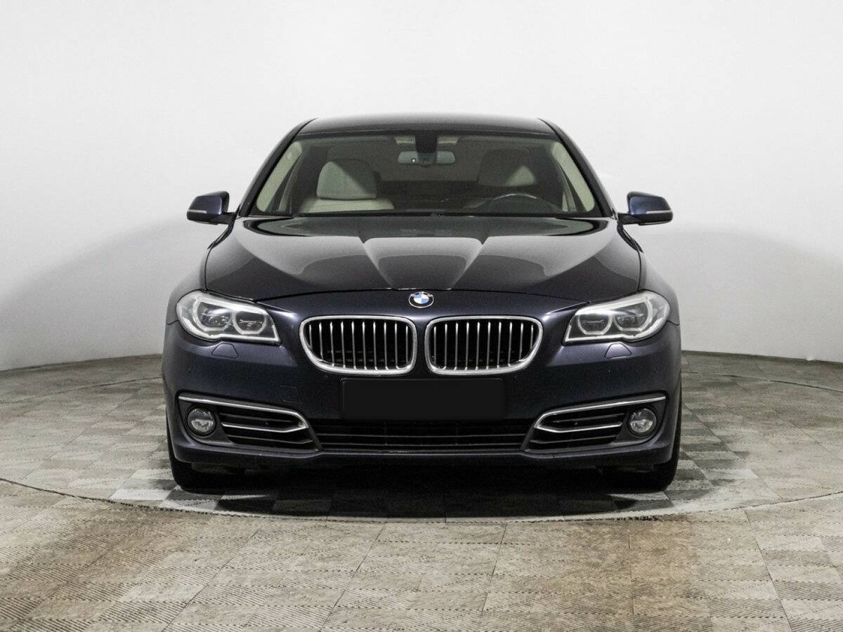 BMW 5 серии 2016 года с пробегом. Фото: #1