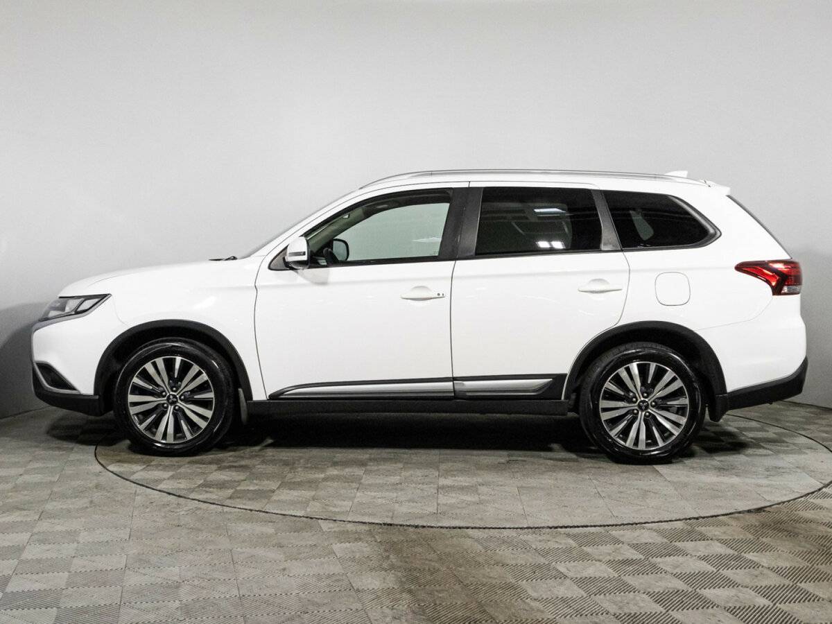 Mitsubishi Outlander 2020 года с пробегом. Фото: #7