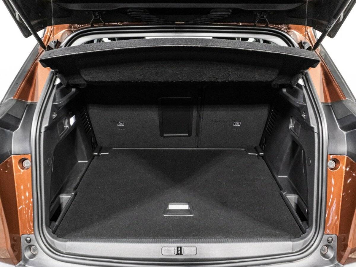 Б/У Пежо 3008 2017 года. Фото: #14