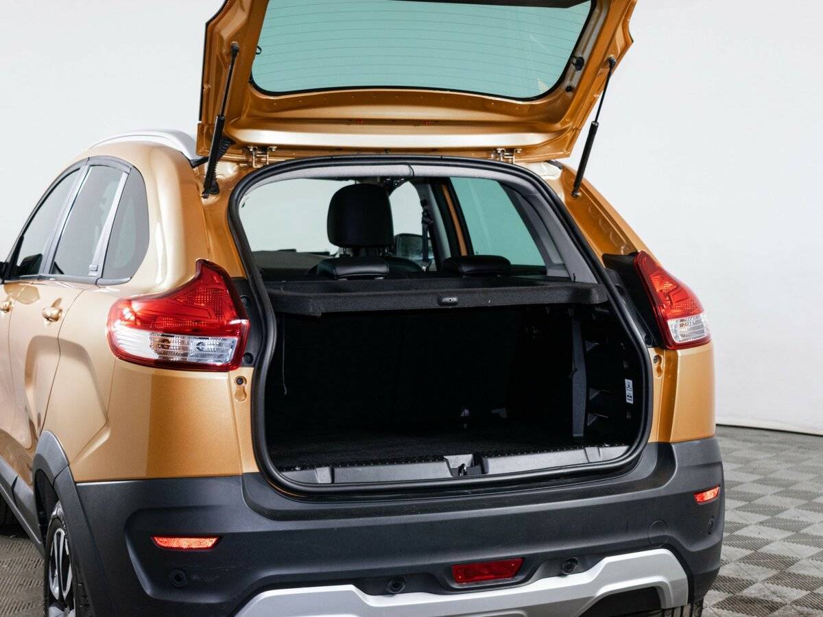 Б/У Лада (ВАЗ) ИКСРЭЙ 2020 года. Фото: #8