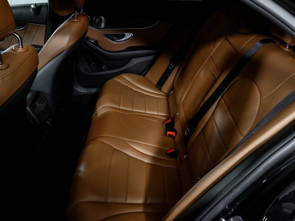 Mercedes-Benz C-Класс 2018 года с пробегом. Фото: #7