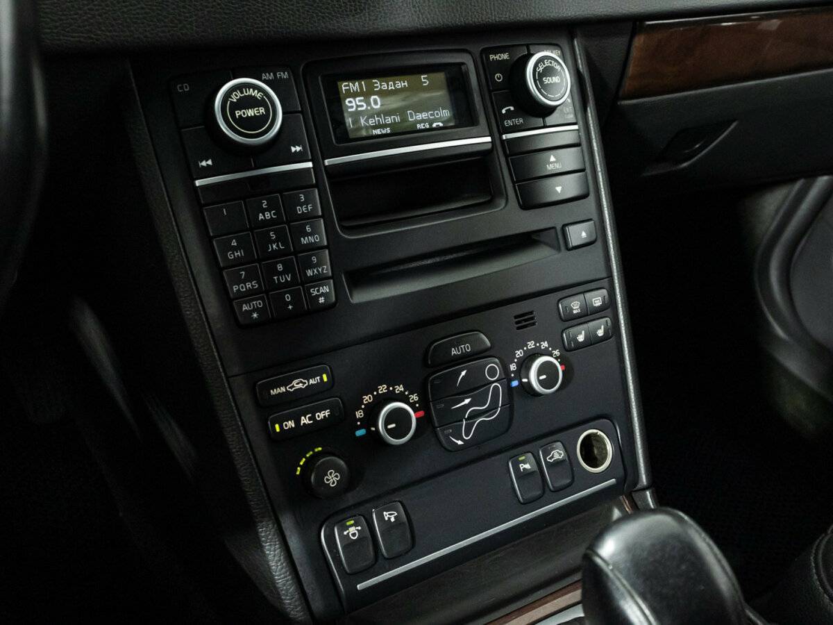 Б/У Вольво ИксЦ90 2012 года. Фото: #17