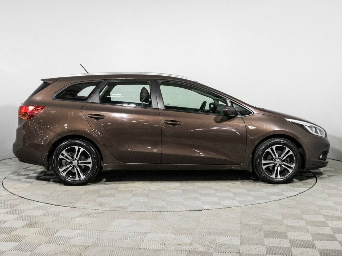 Б/У Киа Сид 2013 года. Фото: #3