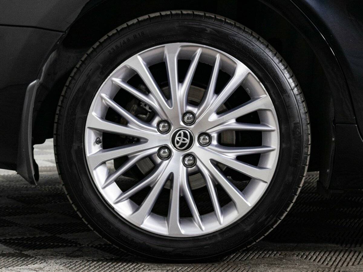 Toyota Camry 2020 года с пробегом. Фото: #17