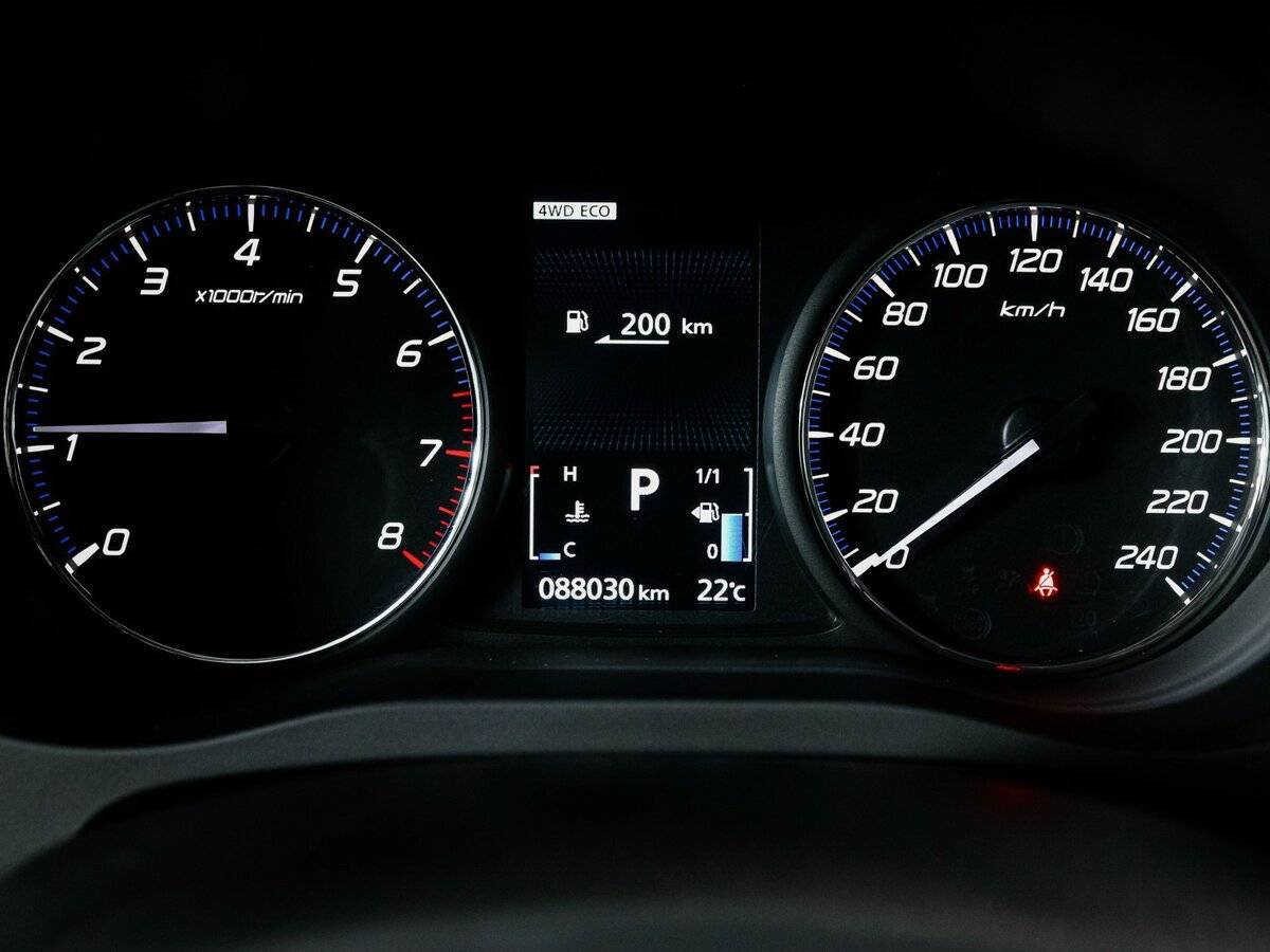 Б/У Митсубиши Оутлэндер 2012 года. Фото: #10