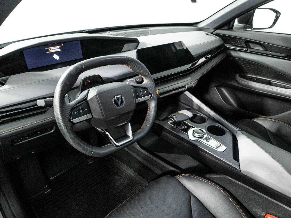 Changan UNI-V 2023 года с пробегом. Фото: #10