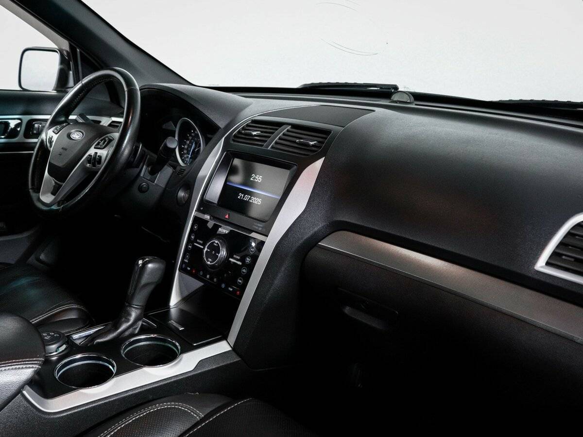 Ford Explorer 2013 года с пробегом. Фото: #7