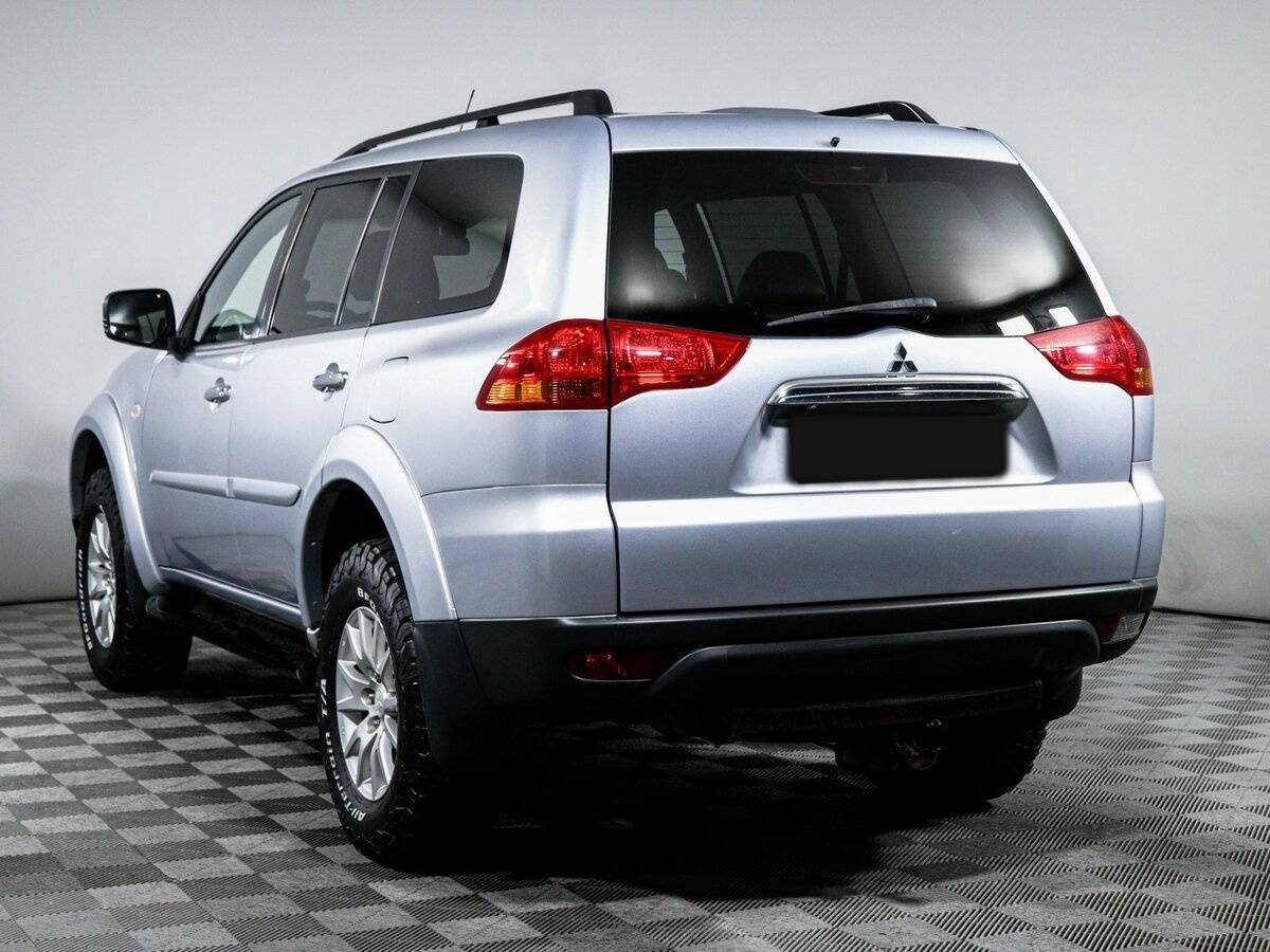 Б/У Митсубиши Паджеро Спорт 2013 года. Фото: #6