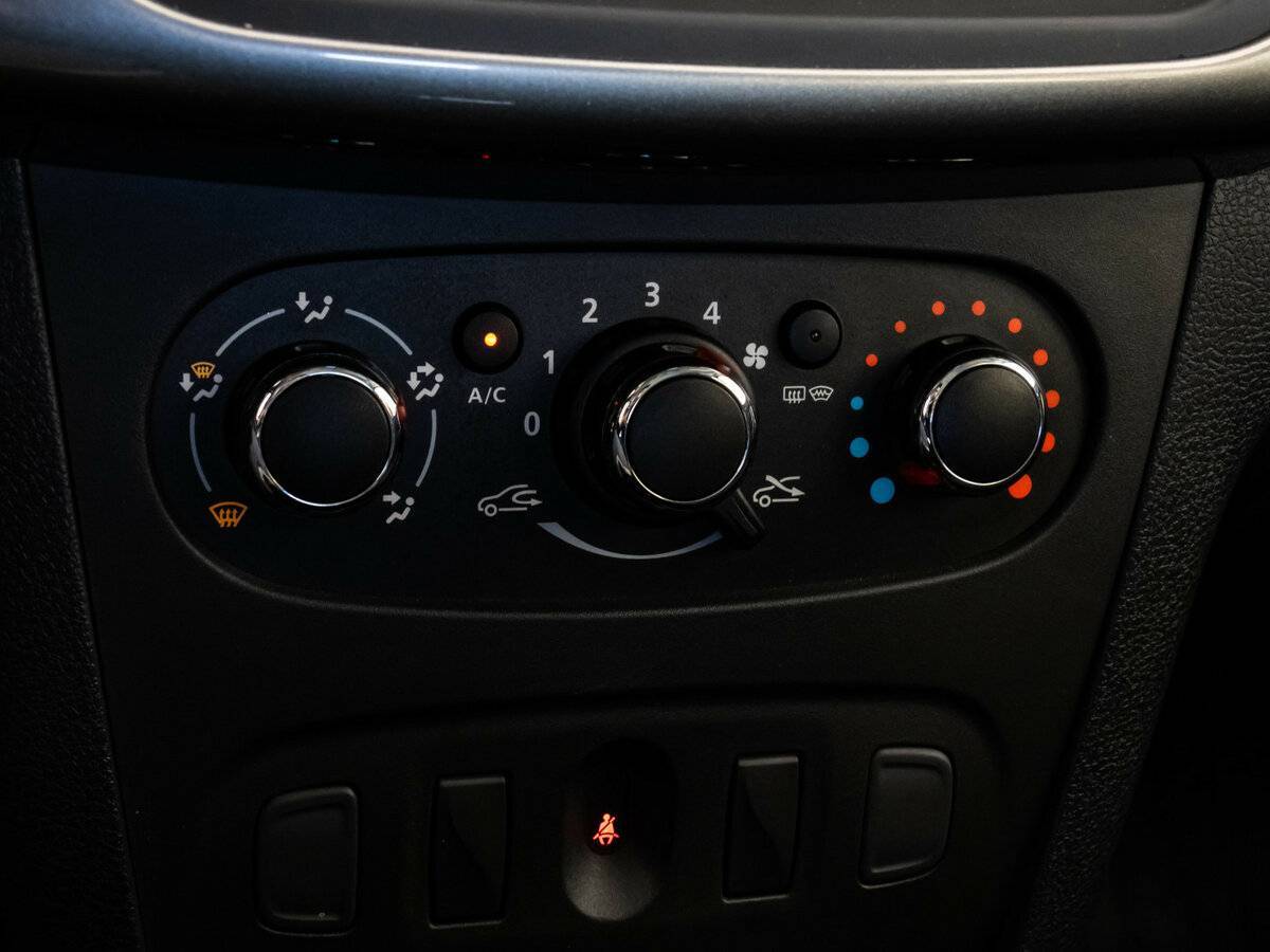 Б/У Рено Сандеро 2022 года. Фото: #12