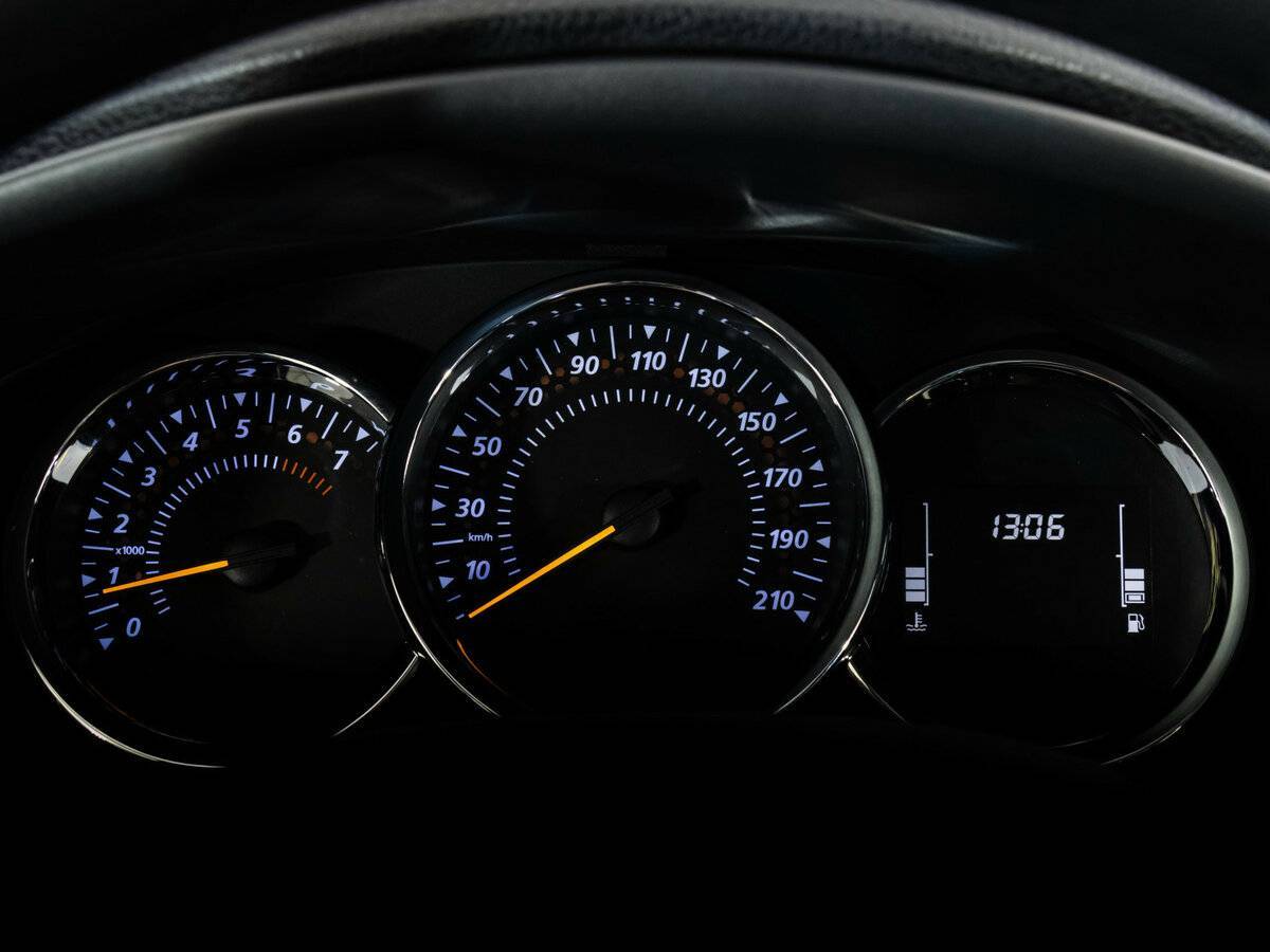 Б/У Рено Сандеро 2022 года. Фото: #16