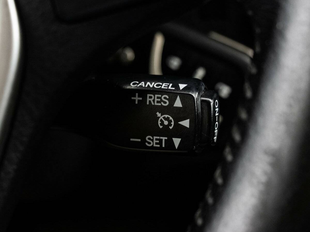 Б/У Тойота Королла 2013 года. Фото: #16