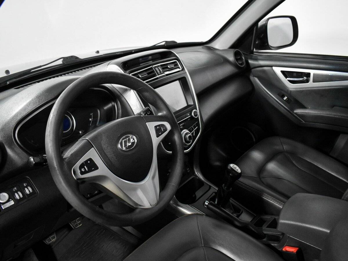 Б/У Лифан Икс60 2017 года. Фото: #8