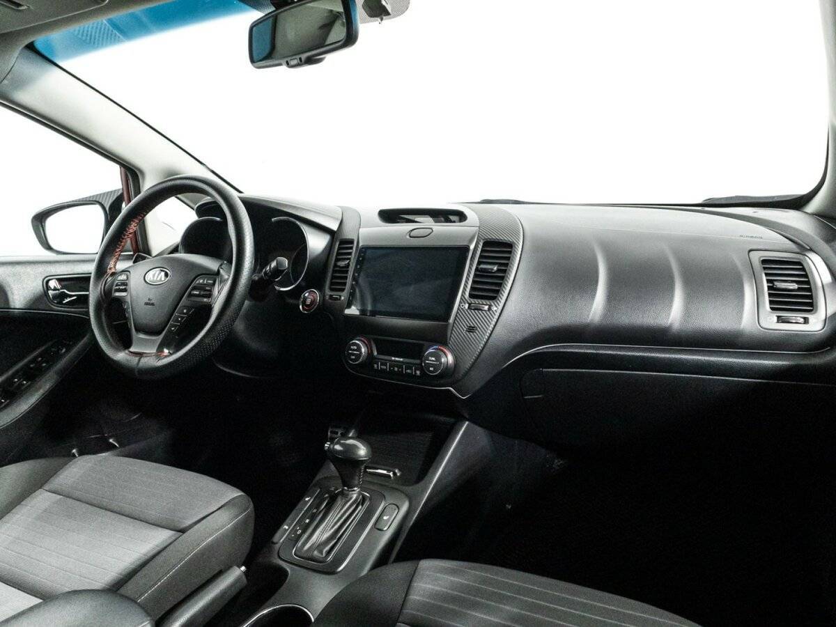 Б/У Киа Церато 2014 года. Фото: #8