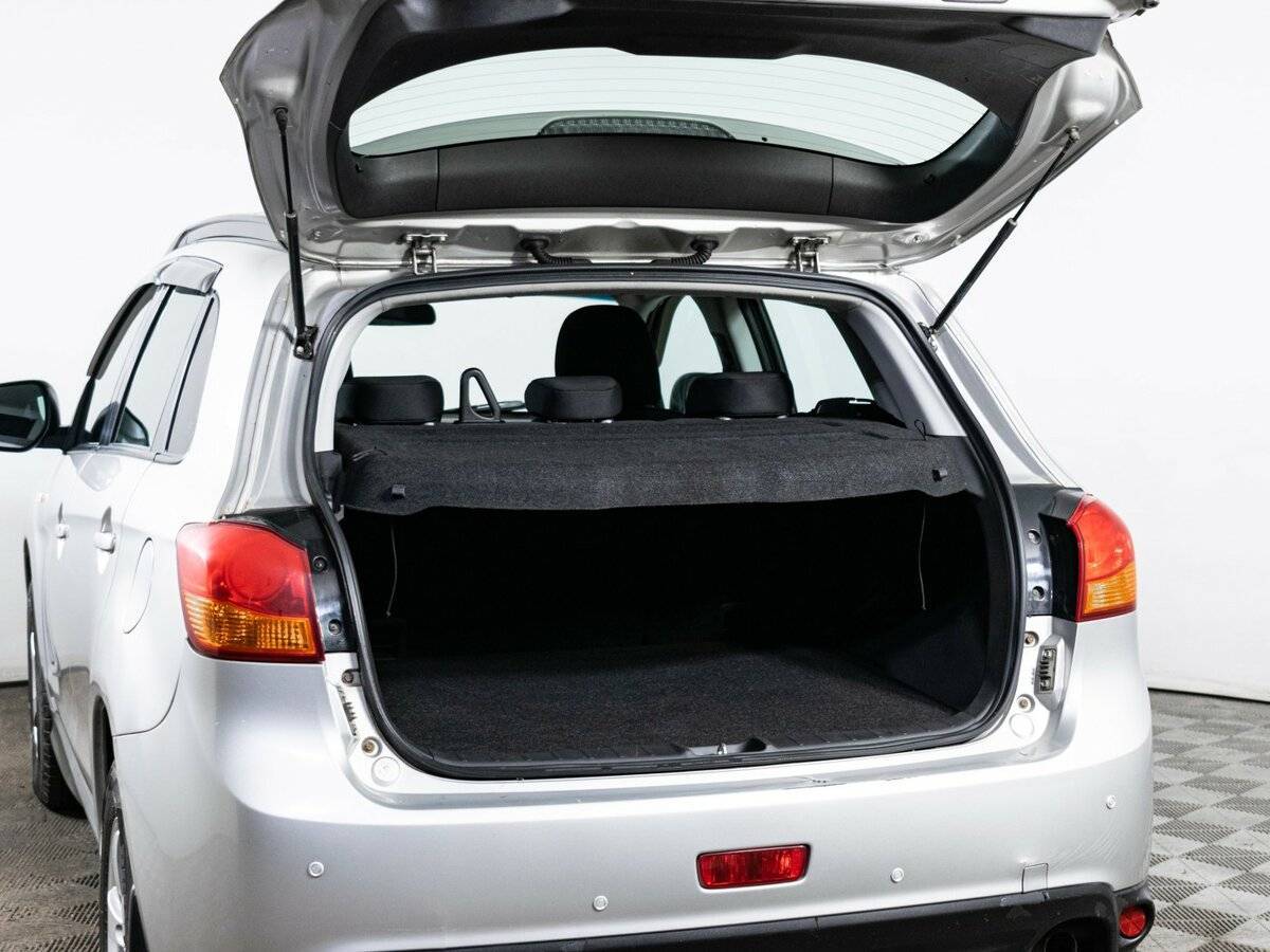 Б/У Митсубиши АС-Икс 2014 года. Фото: #8