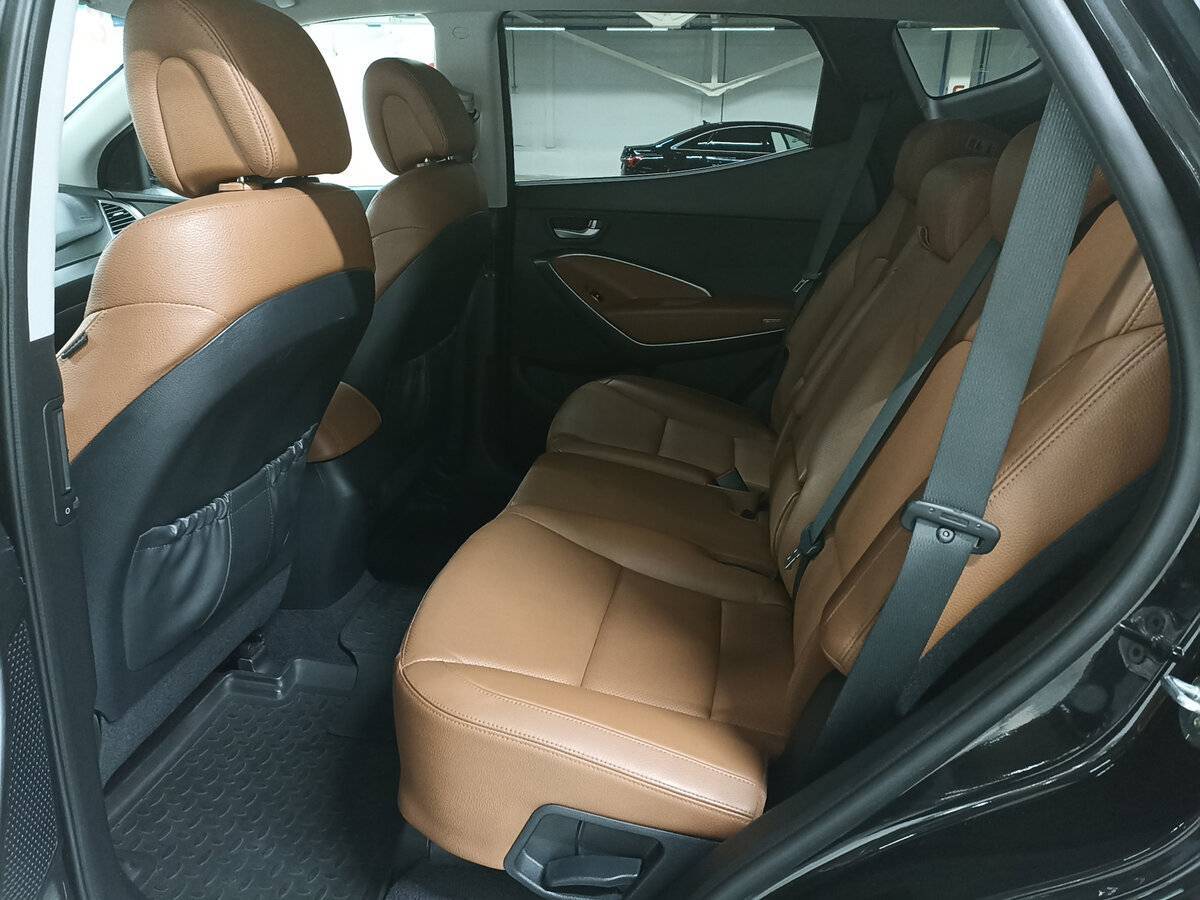 Hyundai Santa Fe 2017 года с пробегом. Фото: #11