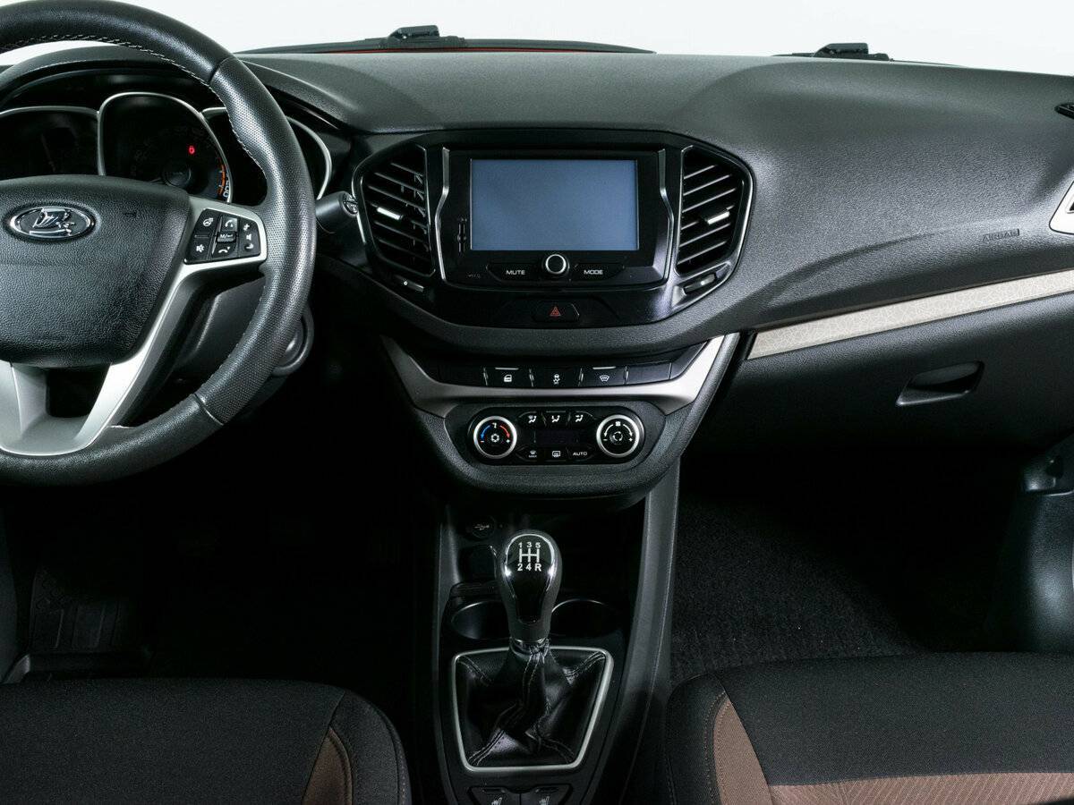 Б/У Лада (ВАЗ) Веста 2020 года. Фото: #8