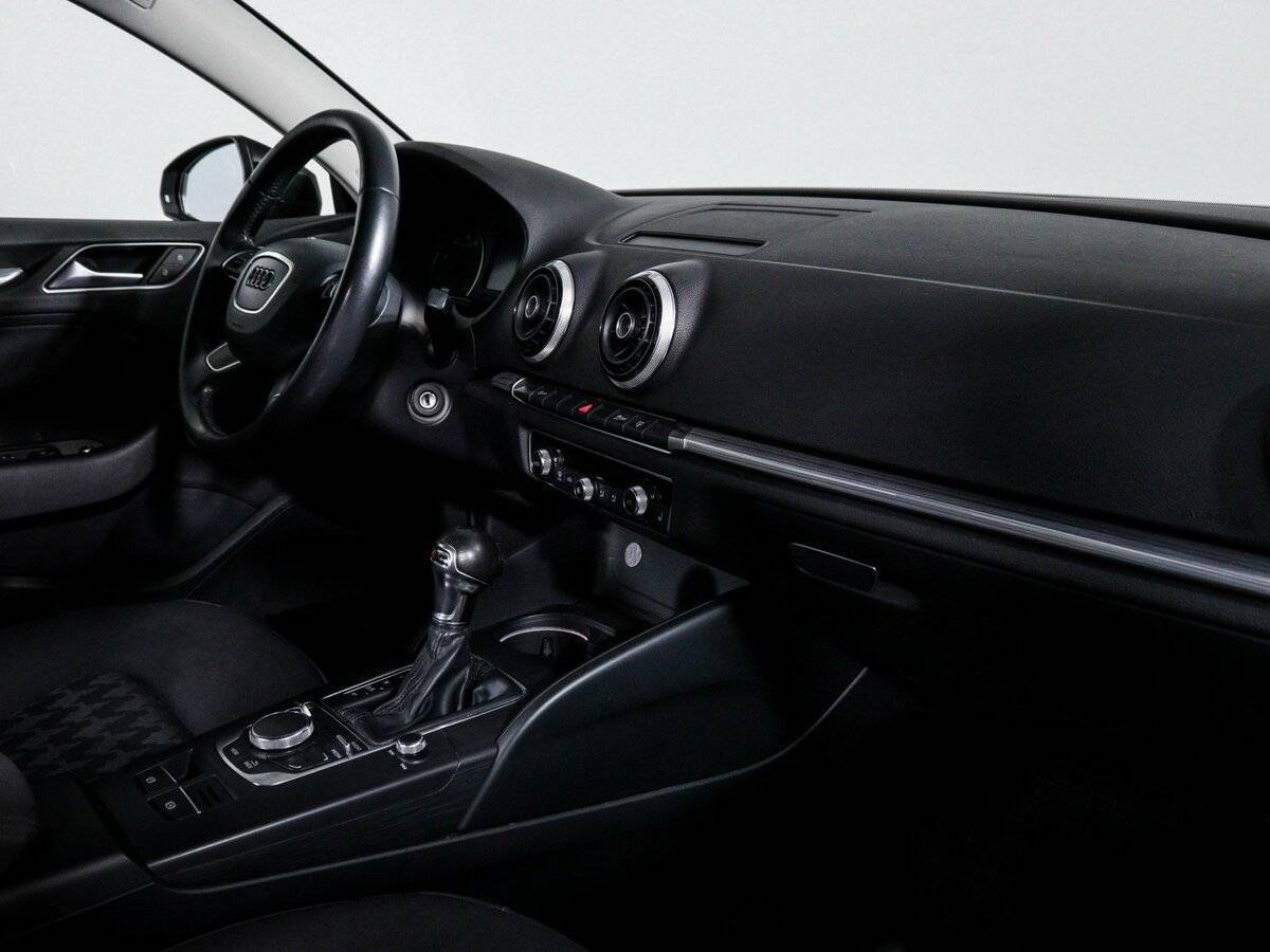 Audi A3 2015 года с пробегом. Фото: #8