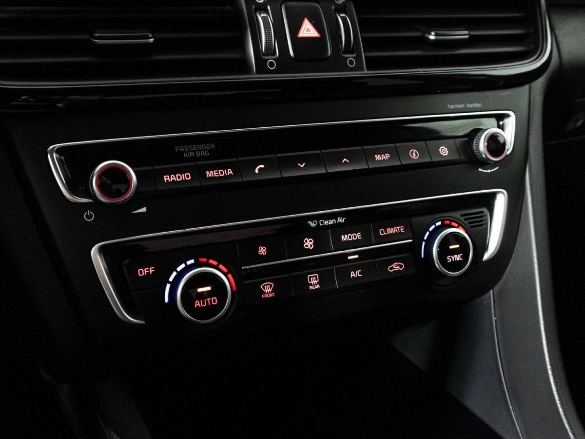 Б/У Киа Оптима 2016 года. Фото: #17