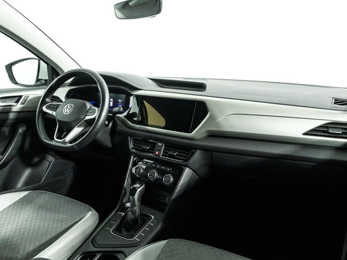 Volkswagen Taos 2021 года с пробегом. Фото: #8