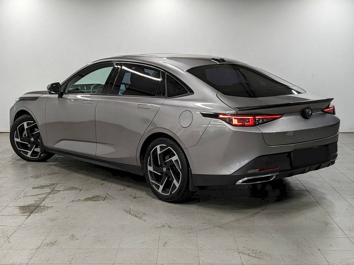 Changan Lamore 2023 года с пробегом. Фото: #6