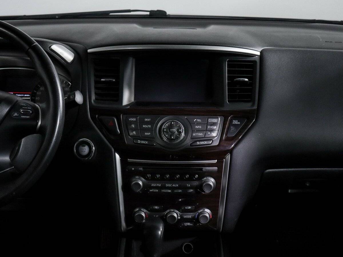 Б/У Ниссан Патфайндер 2015 года. Фото: #11