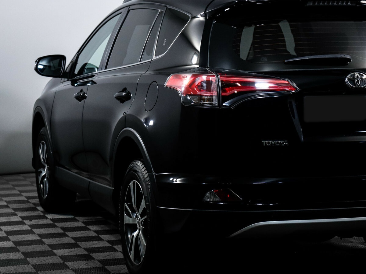 Toyota RAV4 2019 года с пробегом. Фото: #17