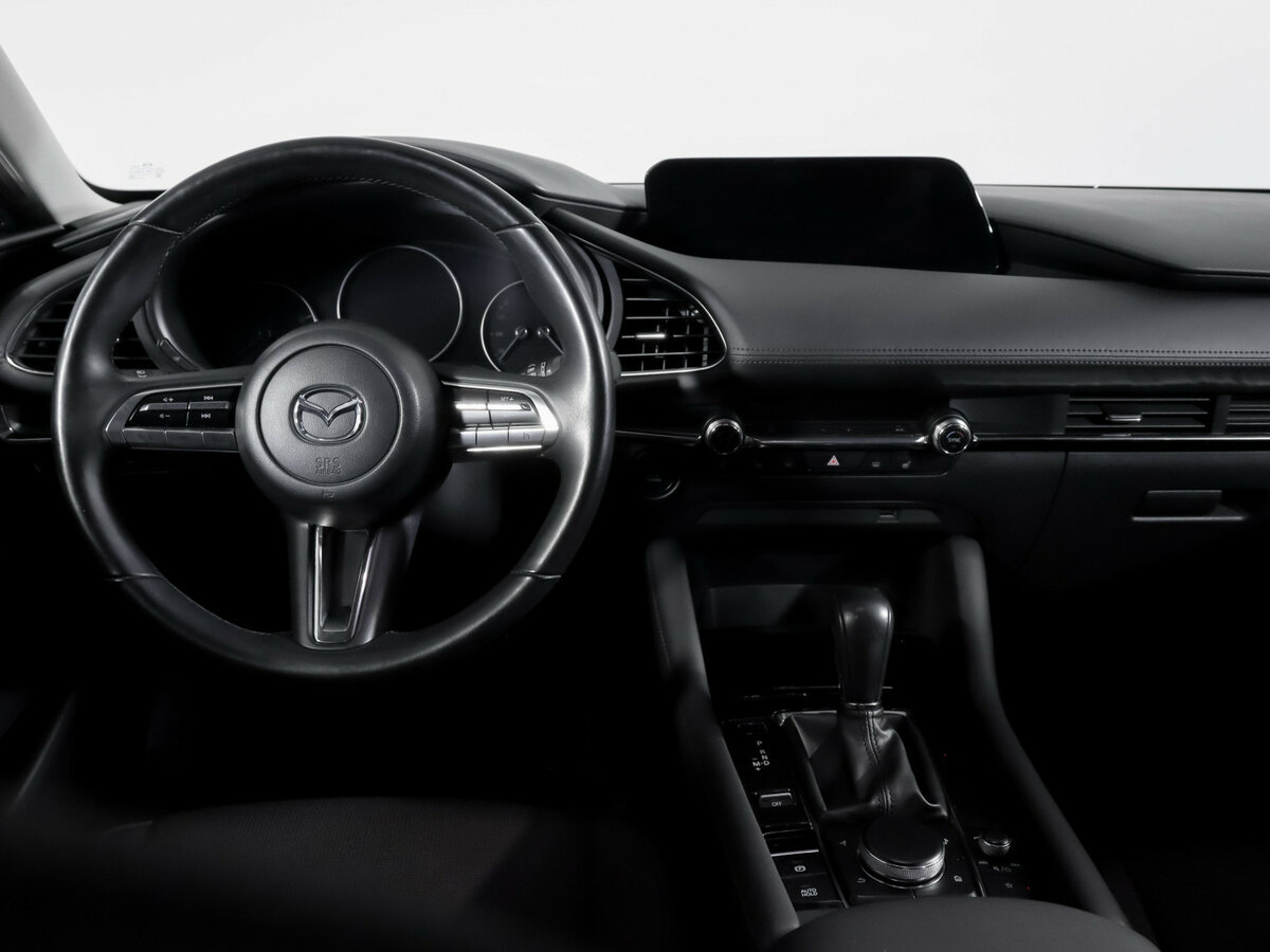 Mazda 3 2019 года с пробегом. Фото: #9