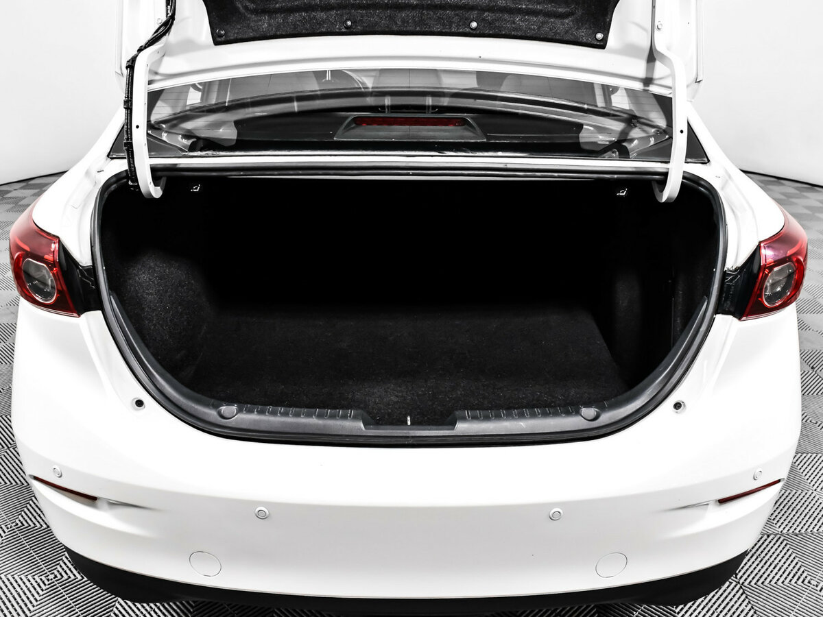 Б/У Мазда 3 2015 года. Фото: #15