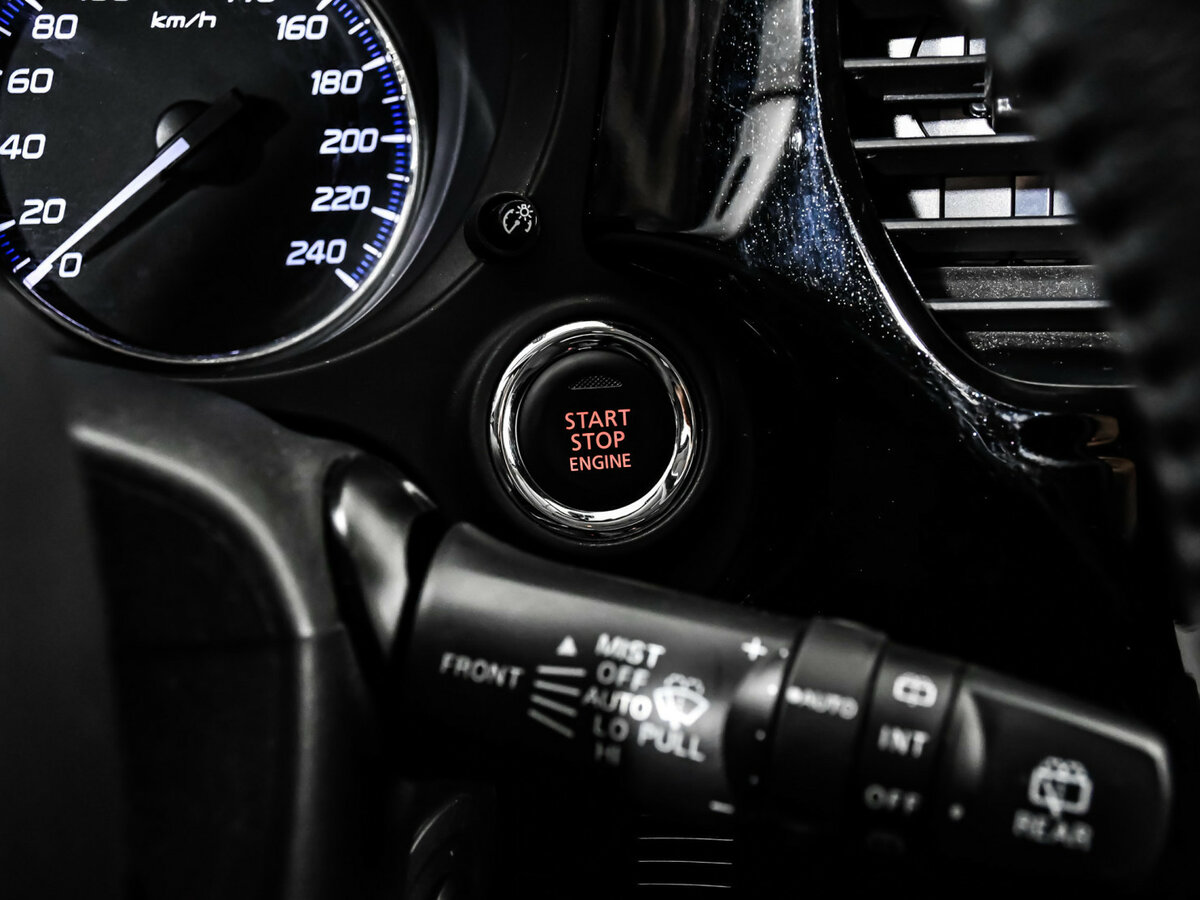 Б/У Митсубиши Оутлэндер 2018 года. Фото: #12