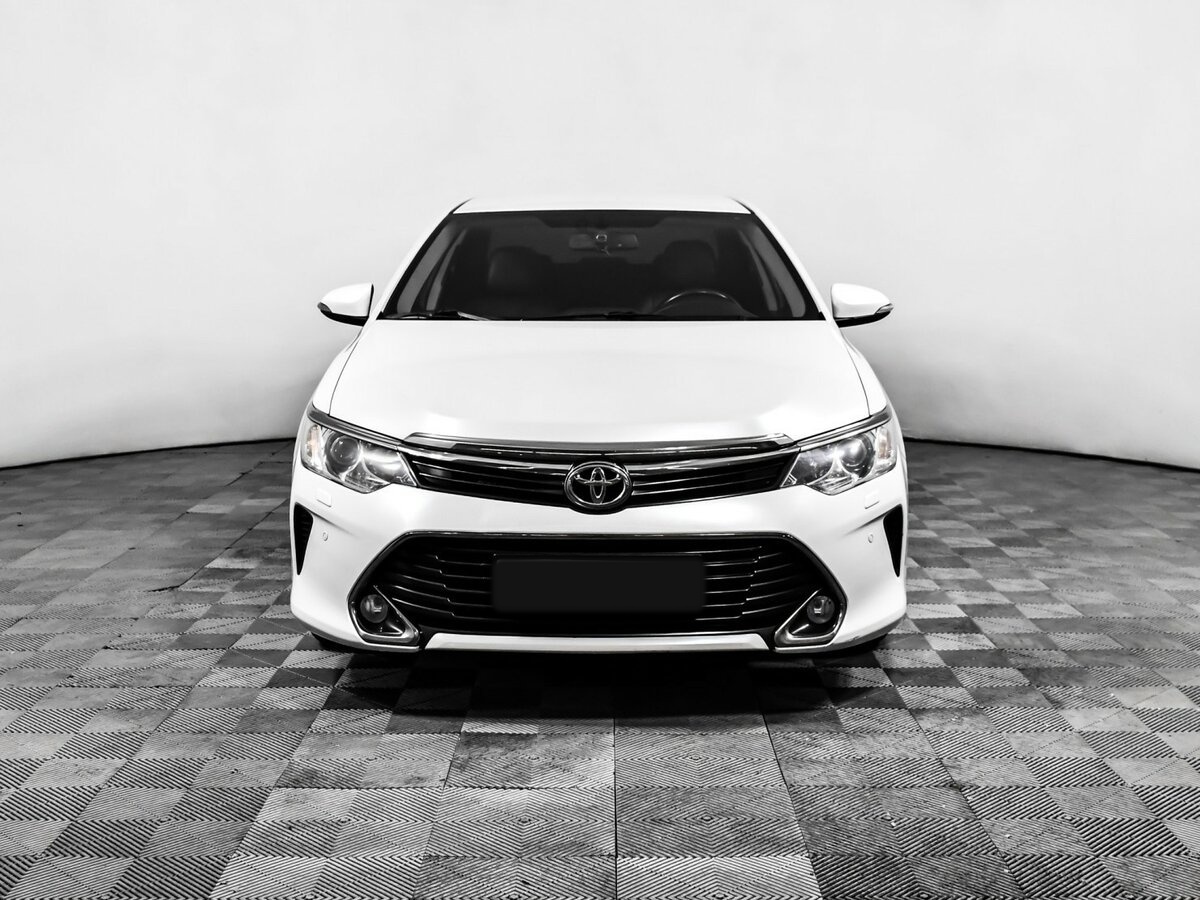 Toyota Camry 2016 года с пробегом. Фото: #1
