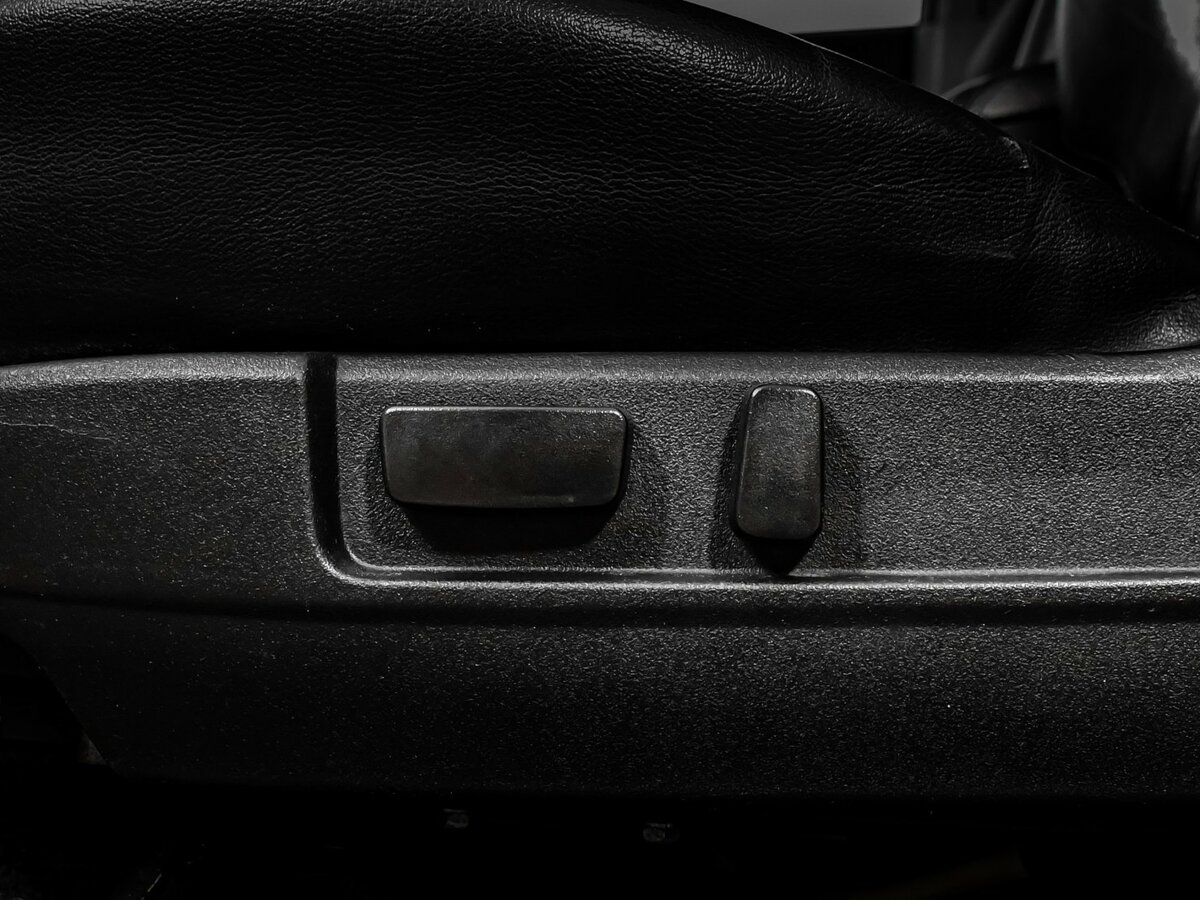 Б/У Митсубиши Паджеро Спорт 2013 года. Фото: #10