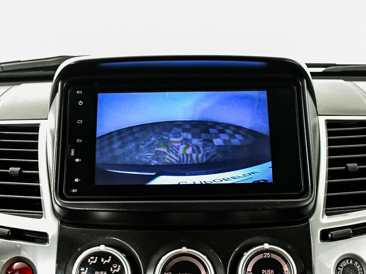 Б/У Митсубиши Паджеро Спорт 2013 года. Фото: #15