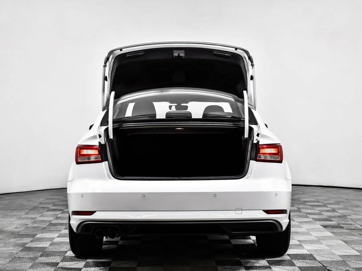 Audi A3 2019 года с пробегом. Фото: #13