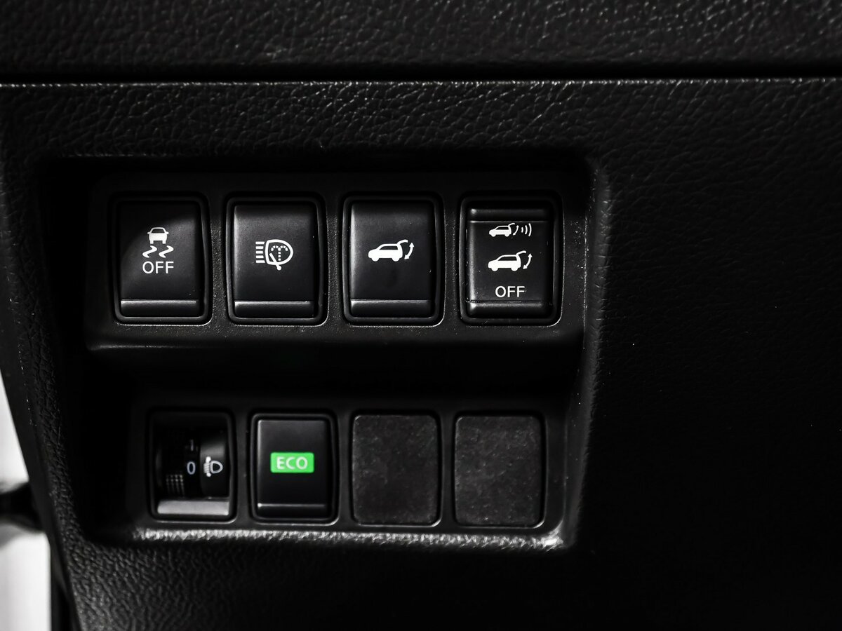 Б/У Ниссан Икс-Трейл 2016 года. Фото: #12