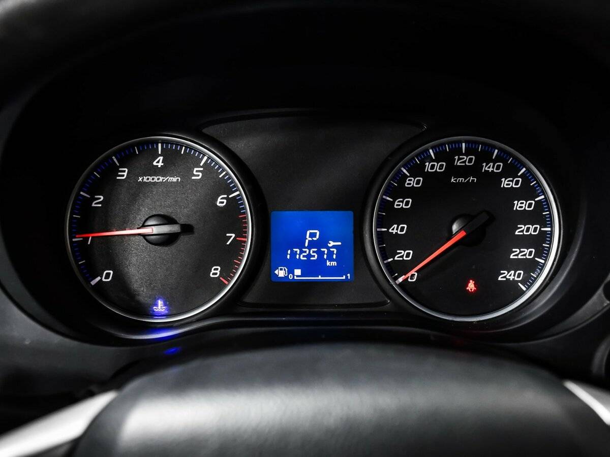 Б/У Митсубиши Оутлэндер 2014 года. Фото: #7