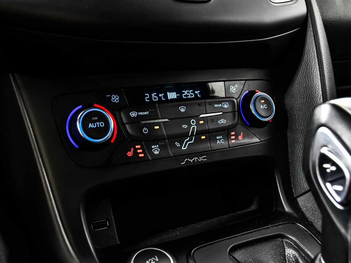 Б/У Форд Фокус 2015 года. Фото: #13