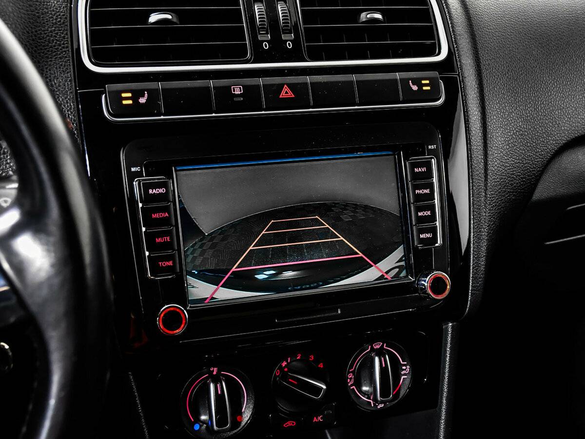 Б/У Фольксваген Поло 2017 года. Фото: #13