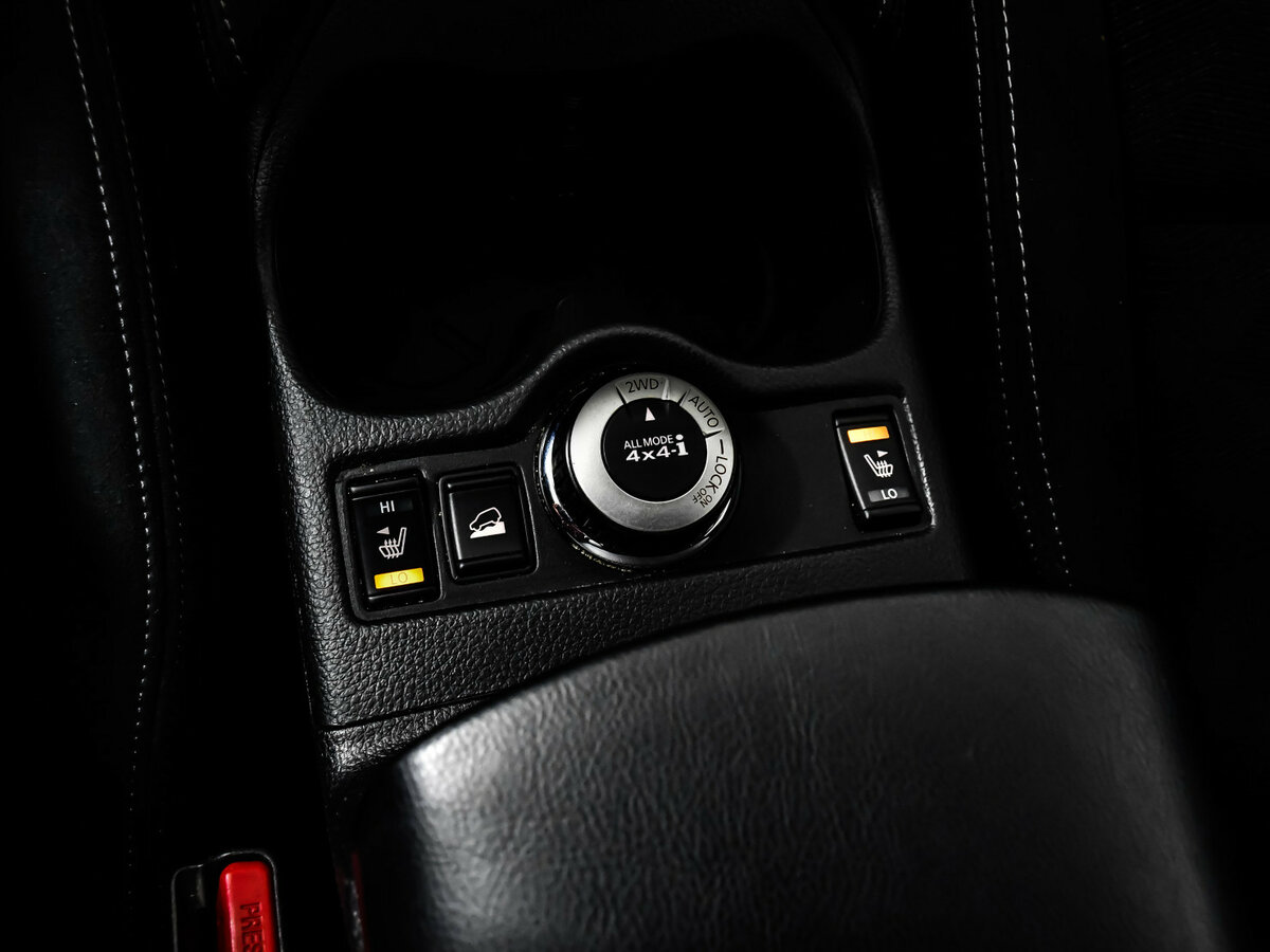 Б/У Ниссан Икс-Трейл 2015 года. Фото: #12