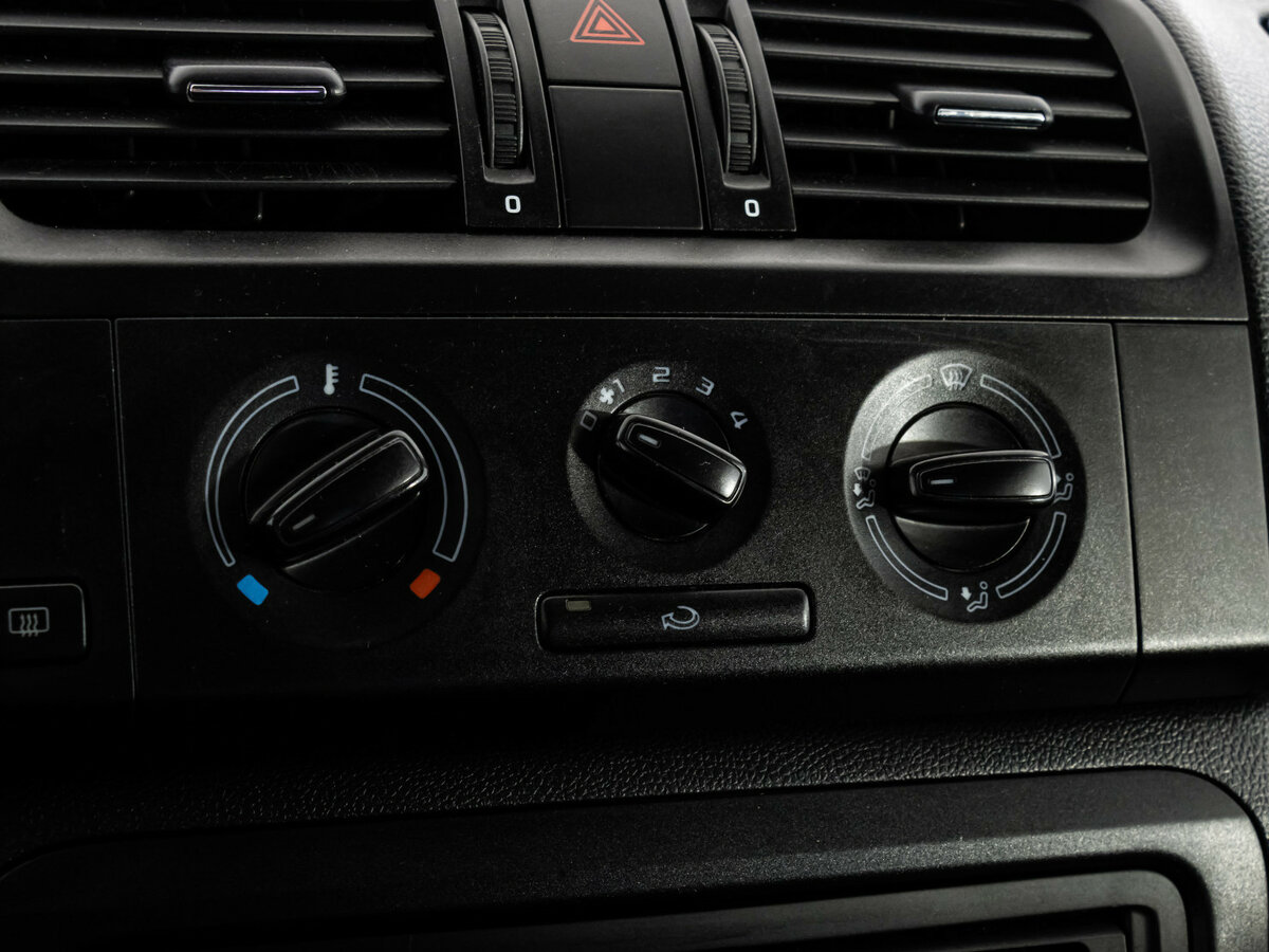 Б/У Шкода Фабия 2013 года. Фото: #13