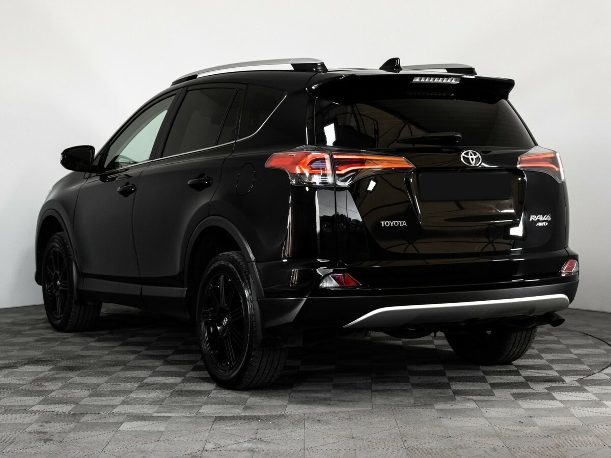 Toyota RAV4 2017 года с пробегом. Фото: #7