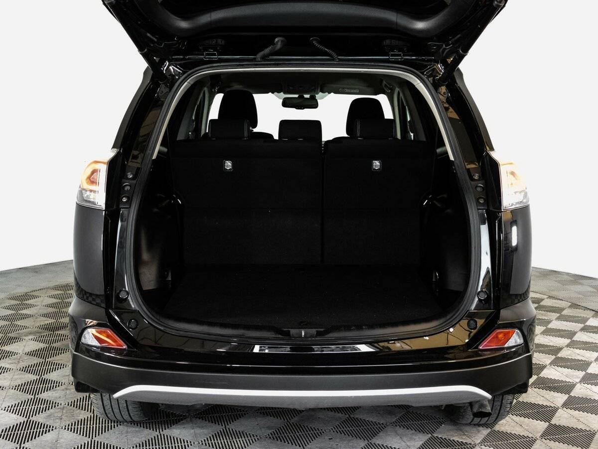 Toyota RAV4 2017 года с пробегом. Фото: #15