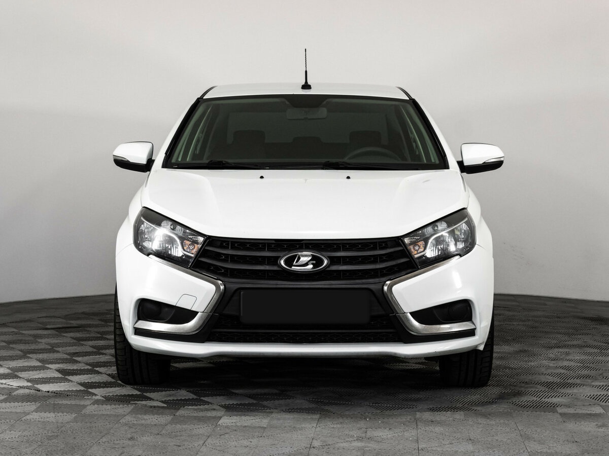 Б/У Лада (ВАЗ) Веста 2018 года. Фото: #1